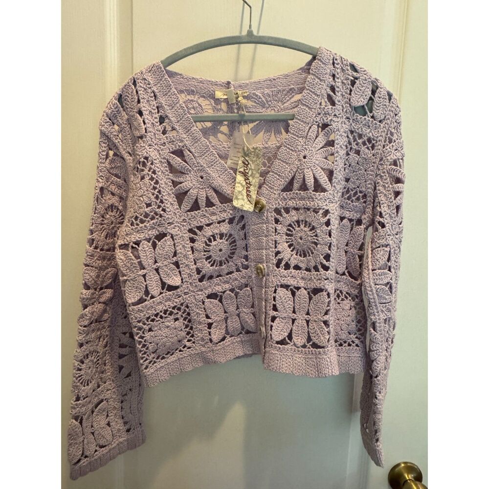 Mystree NWT Lavender Floral Crochet Cardigan - Button Front - Size Small